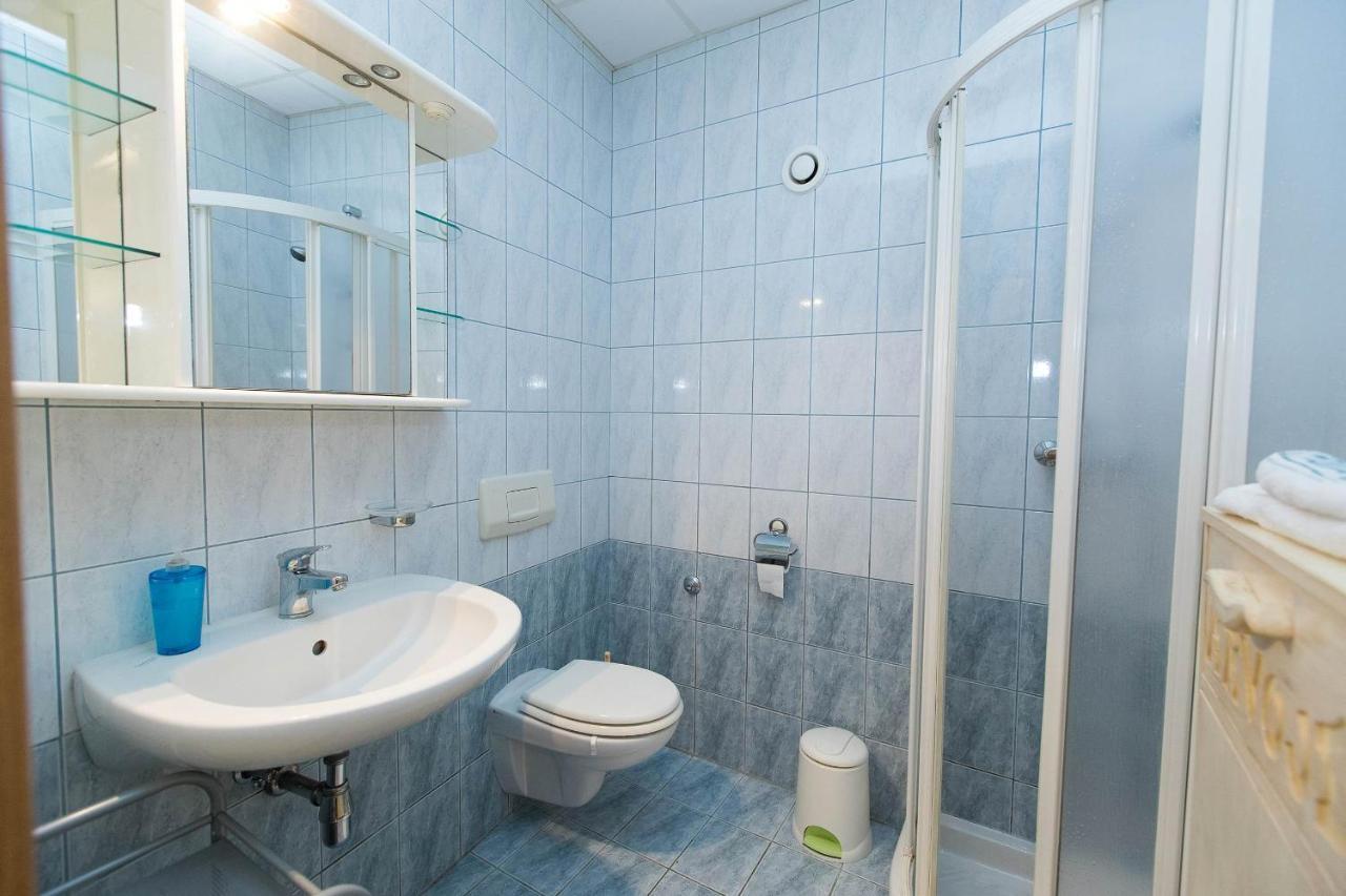 Apartmani Vera Crikvenica Eksteriør billede