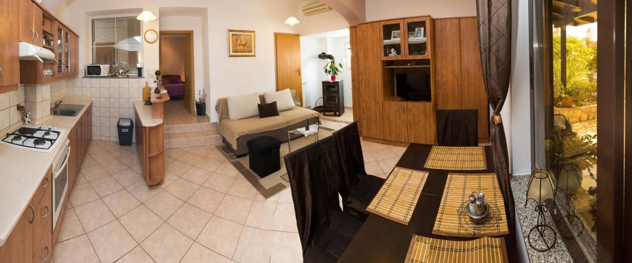 Apartmani Vera Crikvenica Eksteriør billede